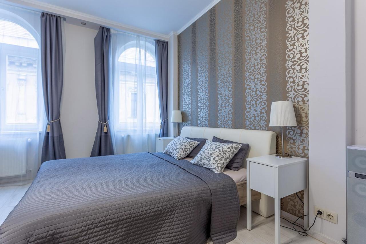 Goldcentral Apartment Grand Boulevard บูดาเปสต์ ภายนอก รูปภาพ