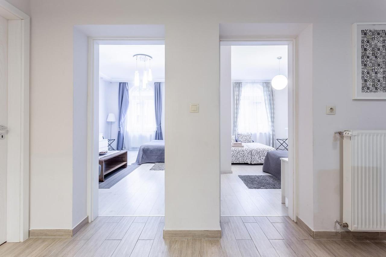 Goldcentral Apartment Grand Boulevard บูดาเปสต์ ภายนอก รูปภาพ