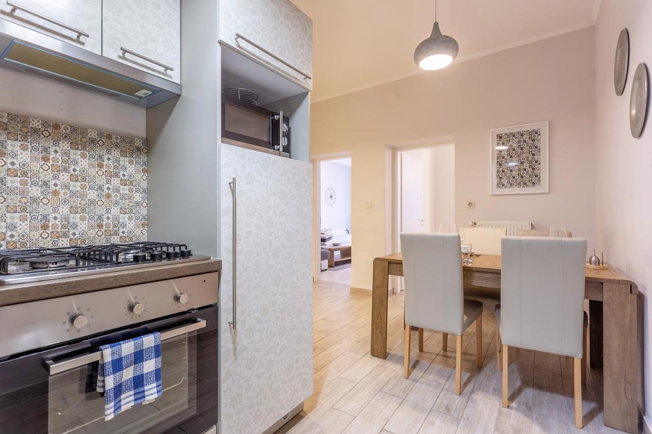 Goldcentral Apartment Grand Boulevard บูดาเปสต์ ภายนอก รูปภาพ